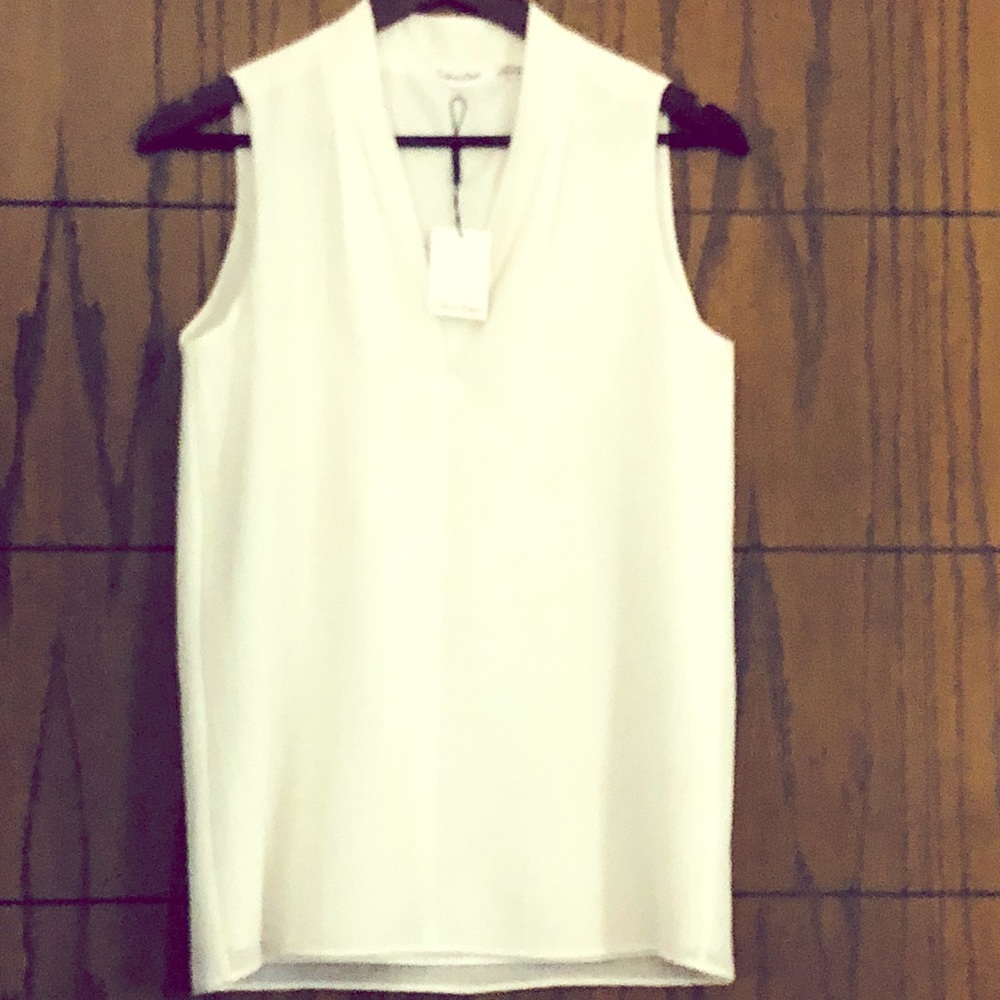 NWT! Calvin Klein blouse🔥